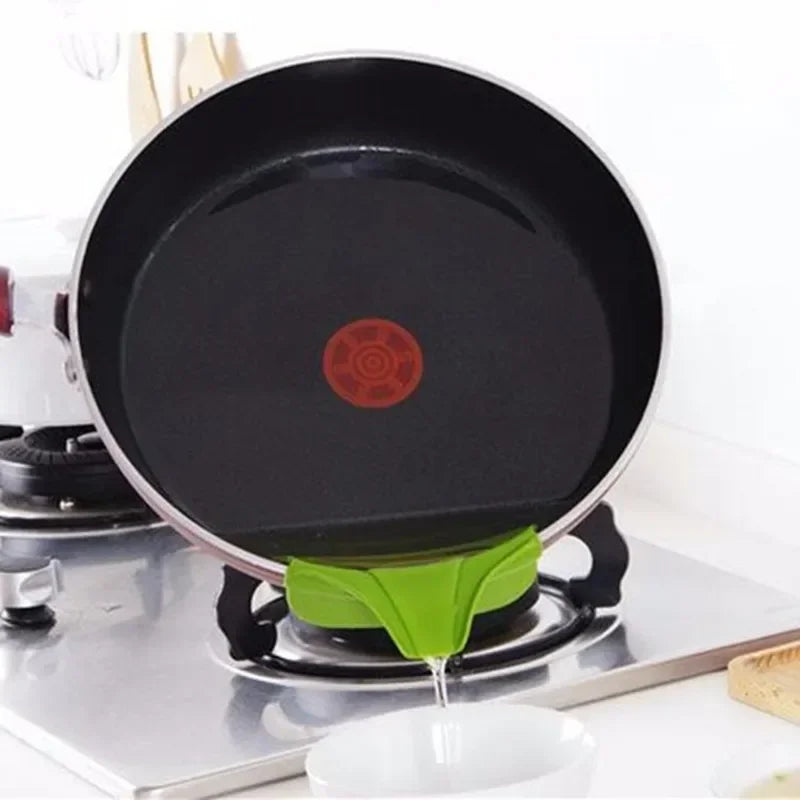 Creative Silicone Liquid Funnel | Anti-Spill Pour Spout for Kitchen - Chamberland Homes
